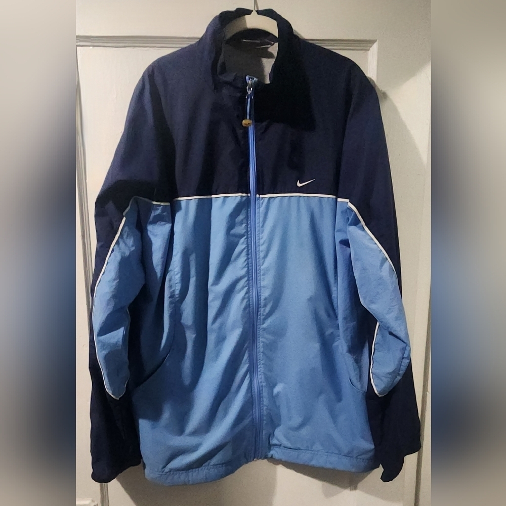 Vintage Y2K Nike Men's Blue and Light Blue Jacket size L